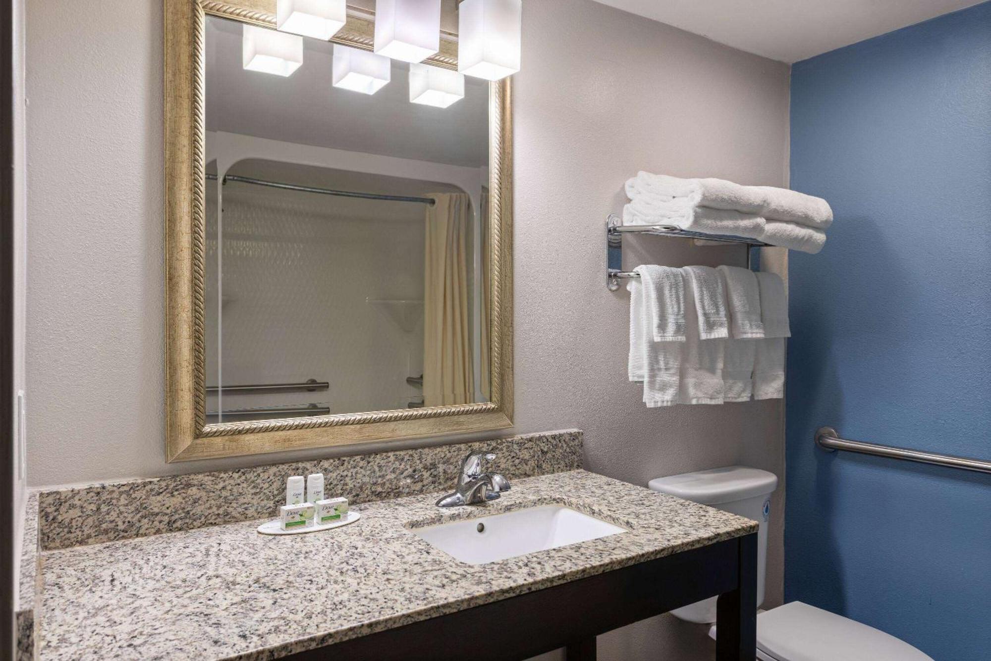 Baymont By Wyndham Newark At University Of Delaware Ngoại thất bức ảnh